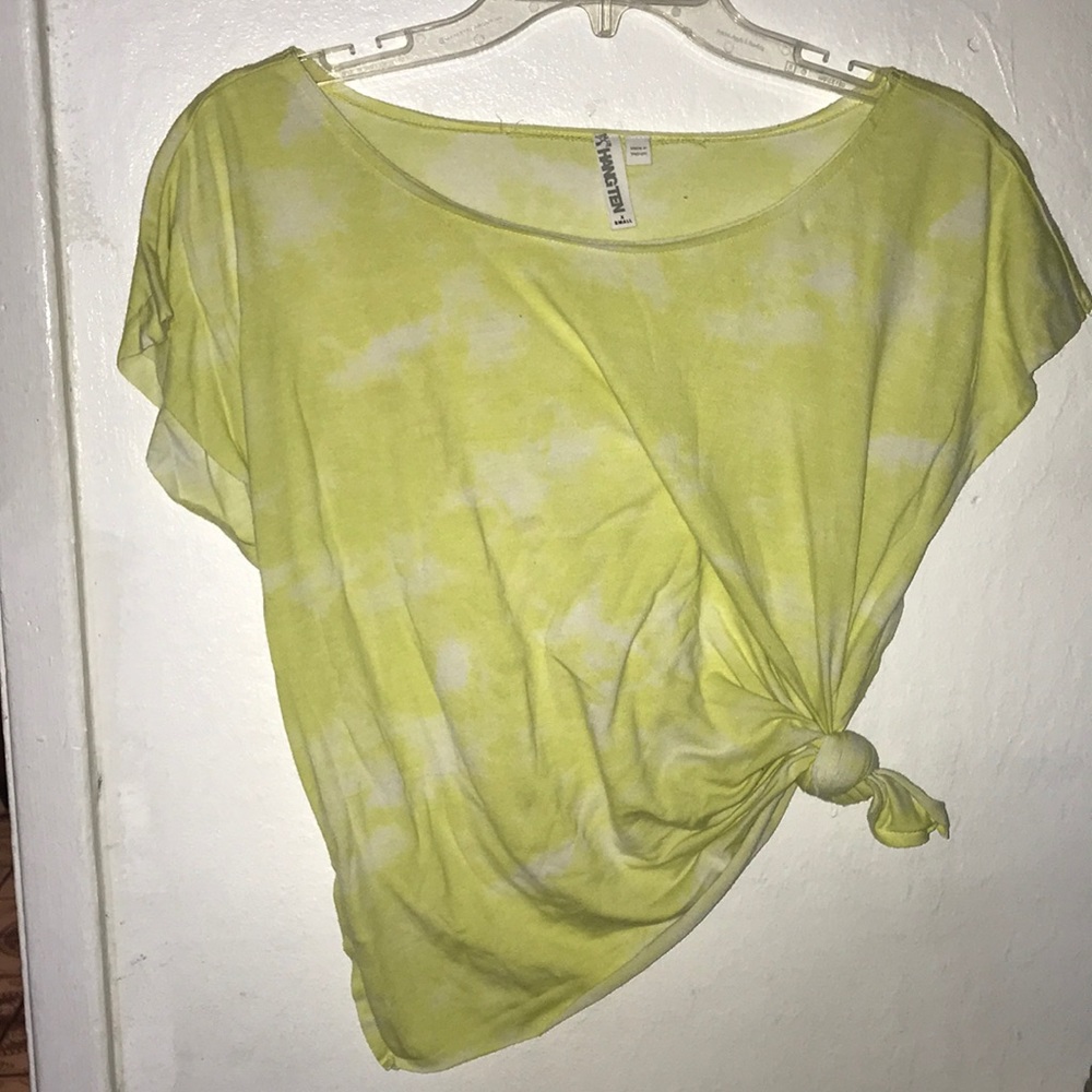 yellow tie dye cropped tee